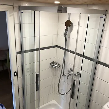 哈德曼尼邮局酒店 2* Unterseen