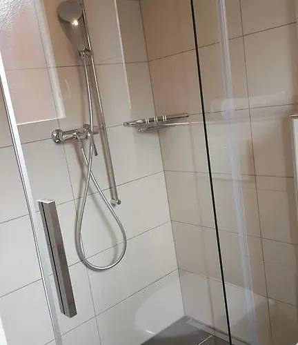 بوست هاردرمانلي 2*